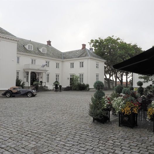 HOvde gård gårdsplass